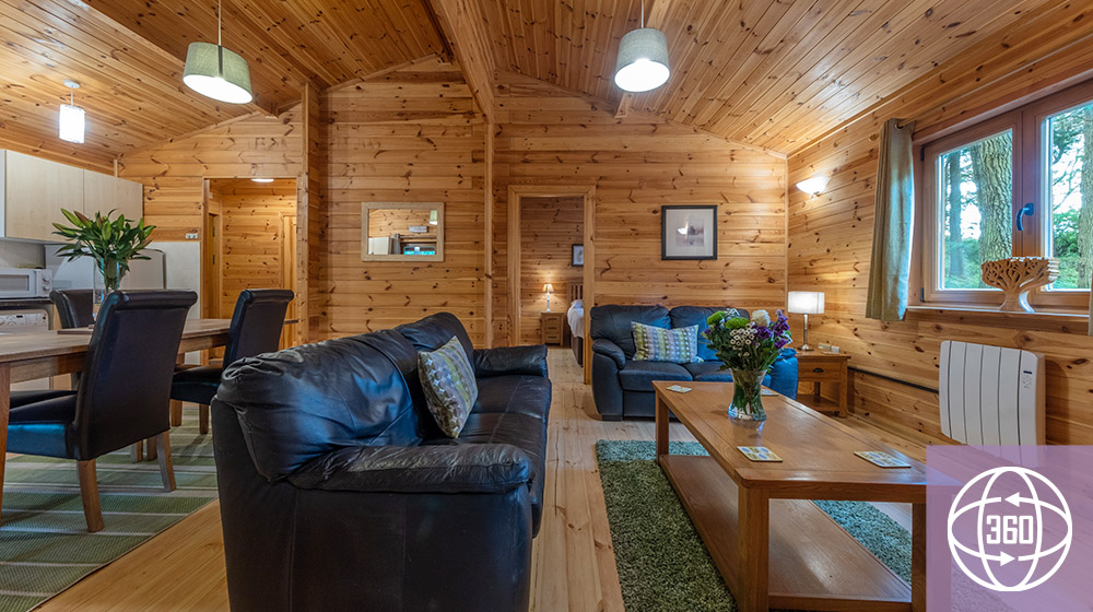 Elm Lodge, Woodland Park Lodges