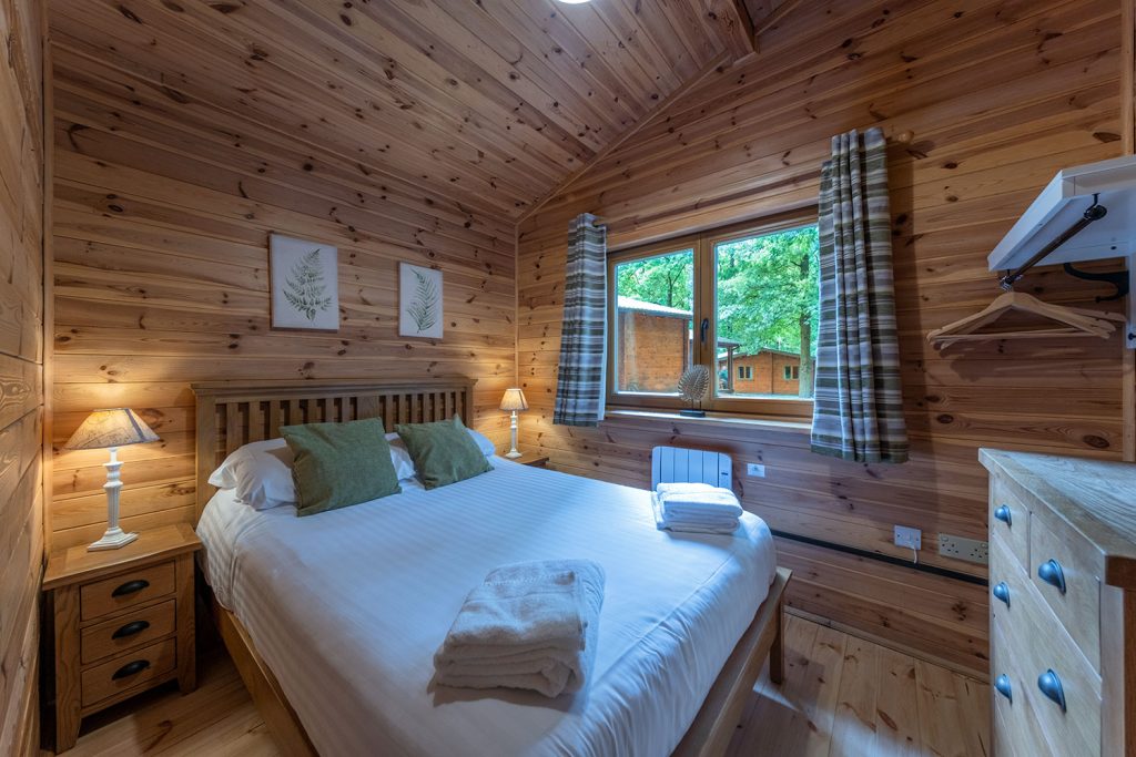 Elm Lodge, Woodland Park Lodges