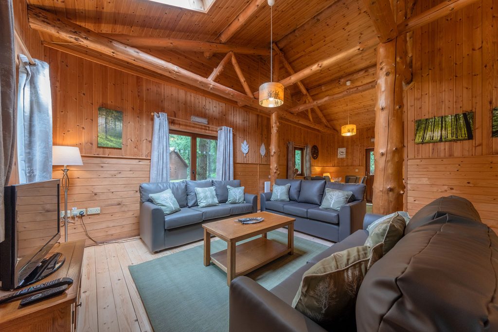 Oak Lodge, Woodland Park Lodges